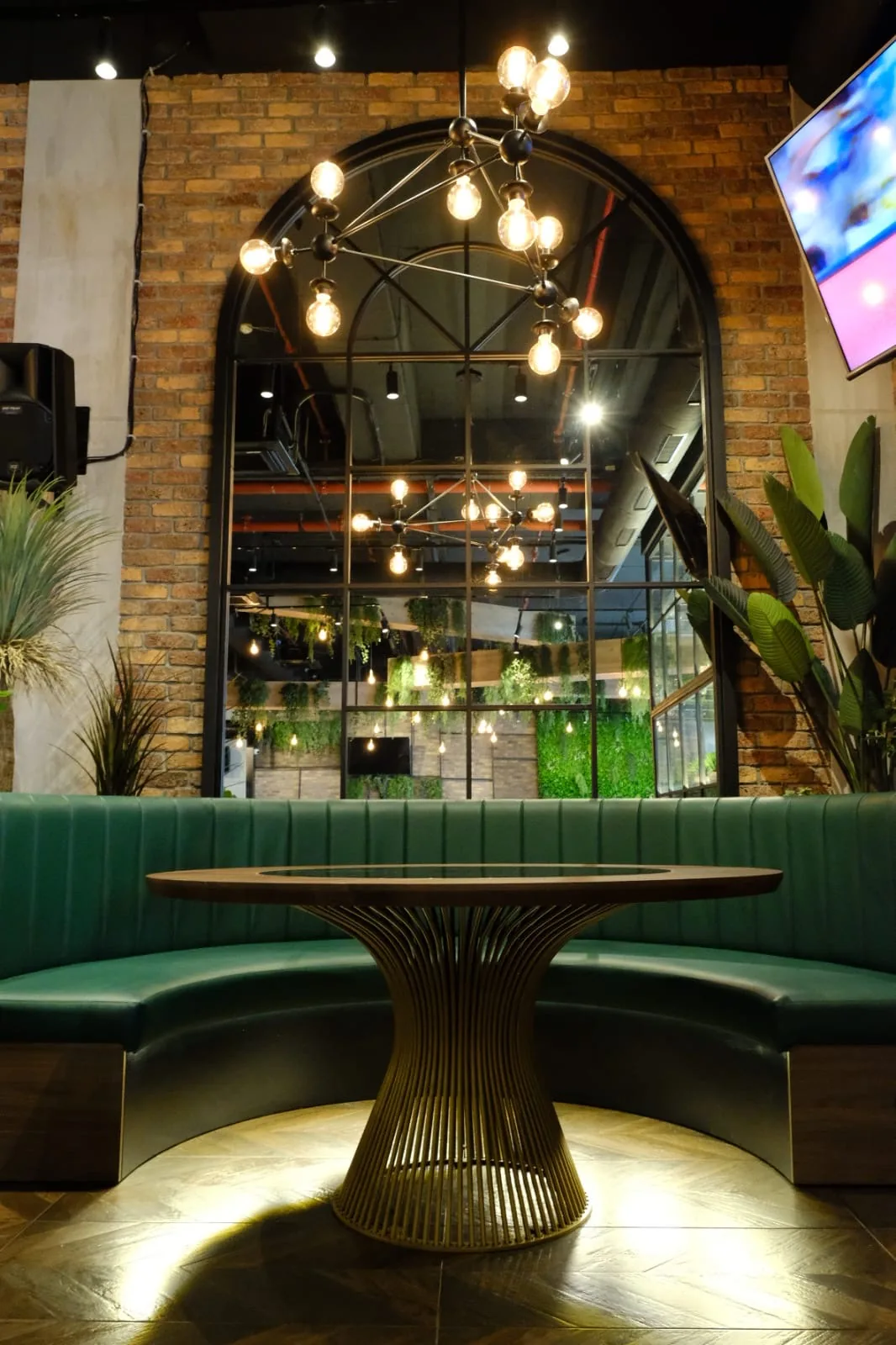 Round beech table with glass, 1100 mm in diameter